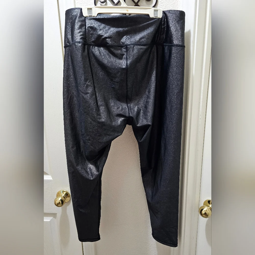 Calia Womens Metallic Gray Dark Pewter 7/8 Leggings Size Large NWOT - Picture 3 of 9
